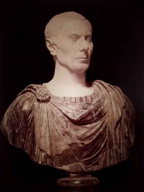 罗马三巨头凯撒